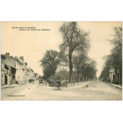 carte postale ancienne 17 SAINT-JEAN-D'ANGELY. Champ de Foire aux Chevaux 1939