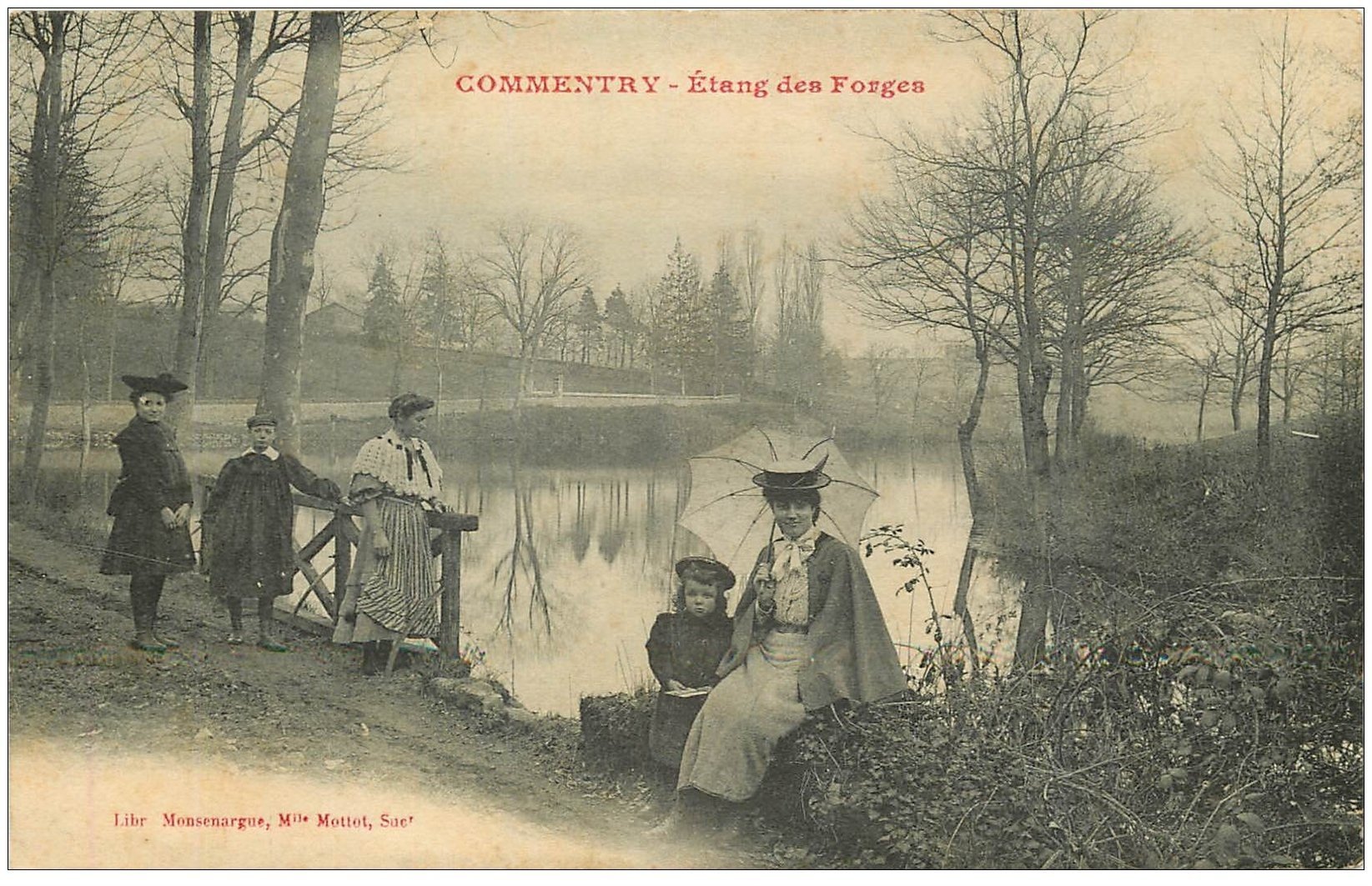 03 COMMENTRY. Elégante à l'Etang des Forges avec ombrelle