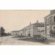 52 HALLIGNICOURT. Charrues à l'Entrée du Pays 1917