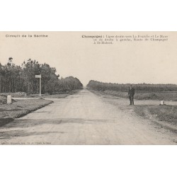 72 CHAMPAGNE. Route de Champagné à Saint-Hubert vers La Fourche et le Mans Circuit de la Sarthe
