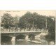 18 BOURGES. Animation sur le Pont et barques sur l'Yèvre 1906
