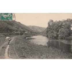 78 BONNIERES-SUR-SEINE. Promeneuse Bras de Merville 1909