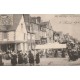 50 PONTORSON. Le Marché Rue Couesnon 1903