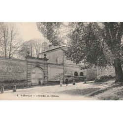 22 NERVILLE. Entrée du Château animation