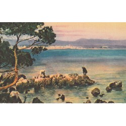 06 ANTIBES. L'Anse Saint-Roch avec Pêcheur à la ligne par Yvon