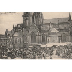 50 VALOGNES. Grand Marché Place Vicq d'Azir