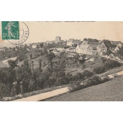 24 DAGLAN LE PEYRUSEL. Entrée du Village 1910