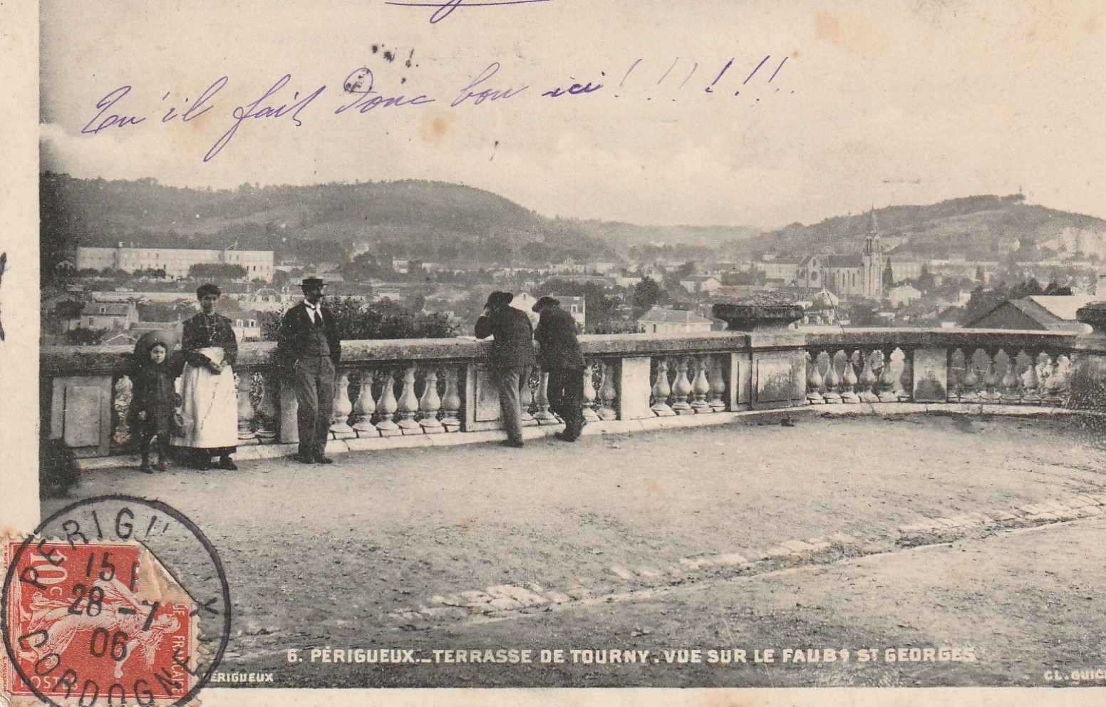 24 PERIGUEUX. Terrasse de Tourny vue sur le Fg Saint-Georges 1906