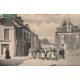 53 TORCE-EN-CHARNIE. La Rue Principale bien animée 1910