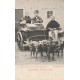 Laitières Flamandes avec attelages de chiens. A l'Aiglon 110 rue du Marché aux Herbes Bruxelles vers 1900