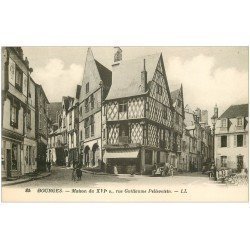 carte postale ancienne 18 BOURGES. Maison Rue Guillaume Pellevoisin animée. Boucherie et Friterie