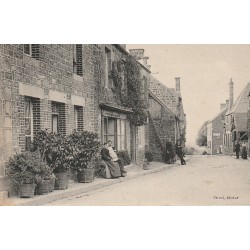 61 LA FORÊT-AUVRAY. Bistrot rue de Falaise