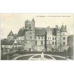 carte postale ancienne 18 BOURGES. Palais Jacques-Coeur façade fortifiée et Imprimerie Foucrier la Dépêche du Berry