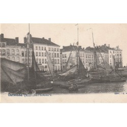 OSTENDE OOSTENDE. Bateaux de pêche au Quai des Pêcheurs