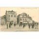 carte postale ancienne 18 BOURGES. Place Malus animée. Tabac