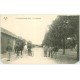 carte postale ancienne 18 CAMP D'AVORD. Les Cantines 1915. Cavalier et Cycliste. Coins inf. biseautés
