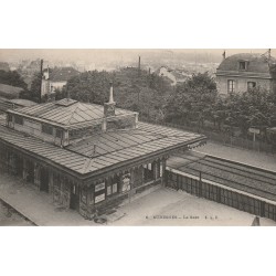92 SURESNES. La Gare vers 1900