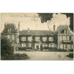 carte postale ancienne 18 Château de l'HUYS 1928 personnages à l'Entrée