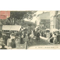 10 cpa 17 ROYAN. Marché, Casino, Bd Thiers et Gambetta, Promenade Port, Hôtel Bordeaux, Jeux Plage, Grande Conche Bateau