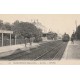 95 FRANCONVILLE. Arrivé du train en Gare du Plessis Bouchard avec Cheminots