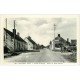 carte postale ancienne 18 FLAVIGNY. Le Bourg Route de Saint-Amand avec Café et Auberge. Carte Photo Palmarium