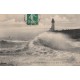 17 LA PALLICE-ROCHELLE. Phare sur la Jetée jour de tempête 1915