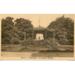 57 METZ. Kiosque à musique sur l'Esplanade 1934