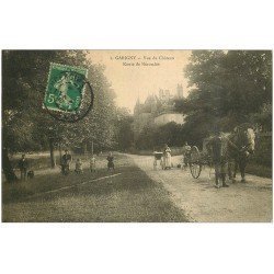 18 GARIGNY. Attelage Route de Nérondes 1913 Cantonnier et landau ancien