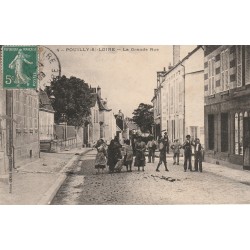 58 POUILLY-SUR-LOIRE. Café au Pont Neuf sur la Grande Rue 1909