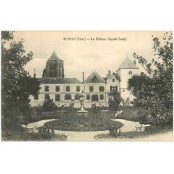 carte postale ancienne 18 MASSAY. Le Château personnage assis dans le Parc 1918