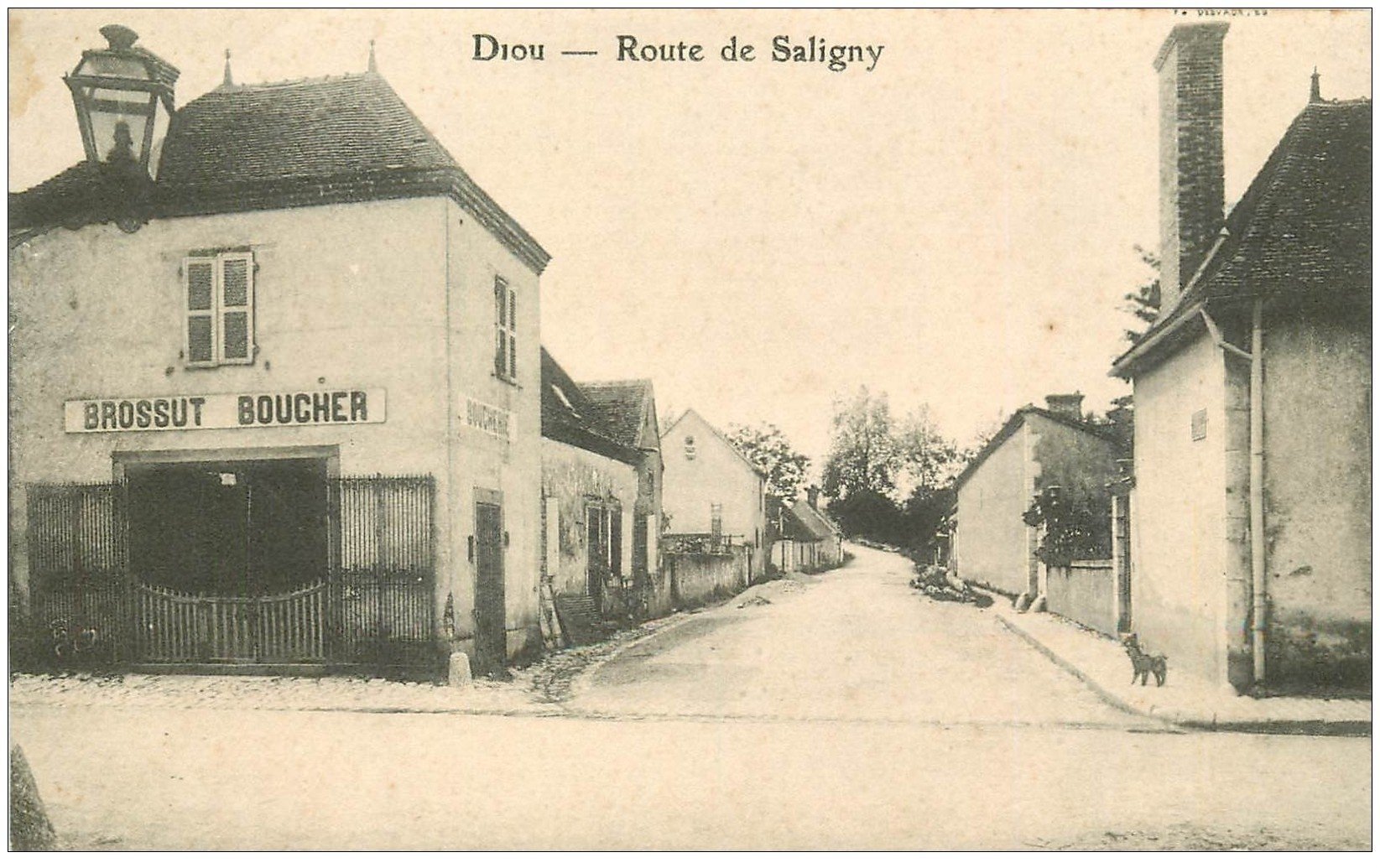 carte postale ancienne 03 DIOU. Route de Saligny. Brossut Boucherie