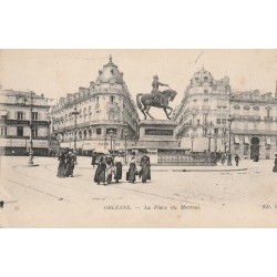 LOT 4 Cpa 45 ORLEANS. Place Martroi, Quai Chatelet, Pont Georges V et Jardin de Ville