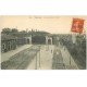 carte postale ancienne 18 VIERZON. La Gare et Train Locomotive à vapeur 1918