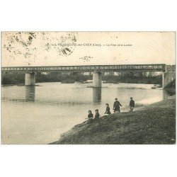 carte postale ancienne 18 VILLENEUVE-SUR-CHER. Pont et Lavoir 1924 Lavandières