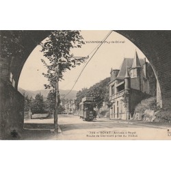 63 ROYAT. Tramway Route de Clermont sous le Viaduc