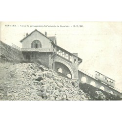 3 Cpa 65 LOURDES. Funiculaire du Grand Jer, Gare, Basilique, télégraphe Mont du Calvaire