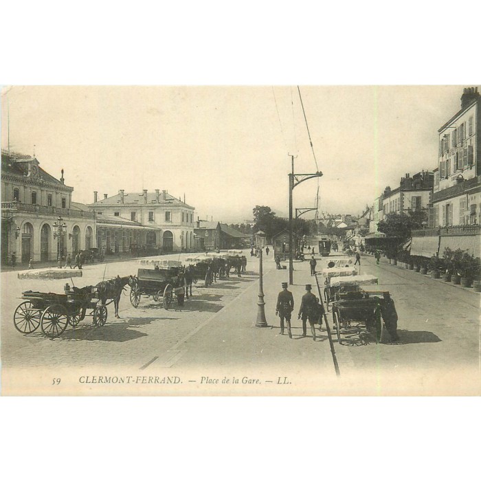 Clermont-Ferrand - Place de Jaude - Carte postale ancienne et vue d
