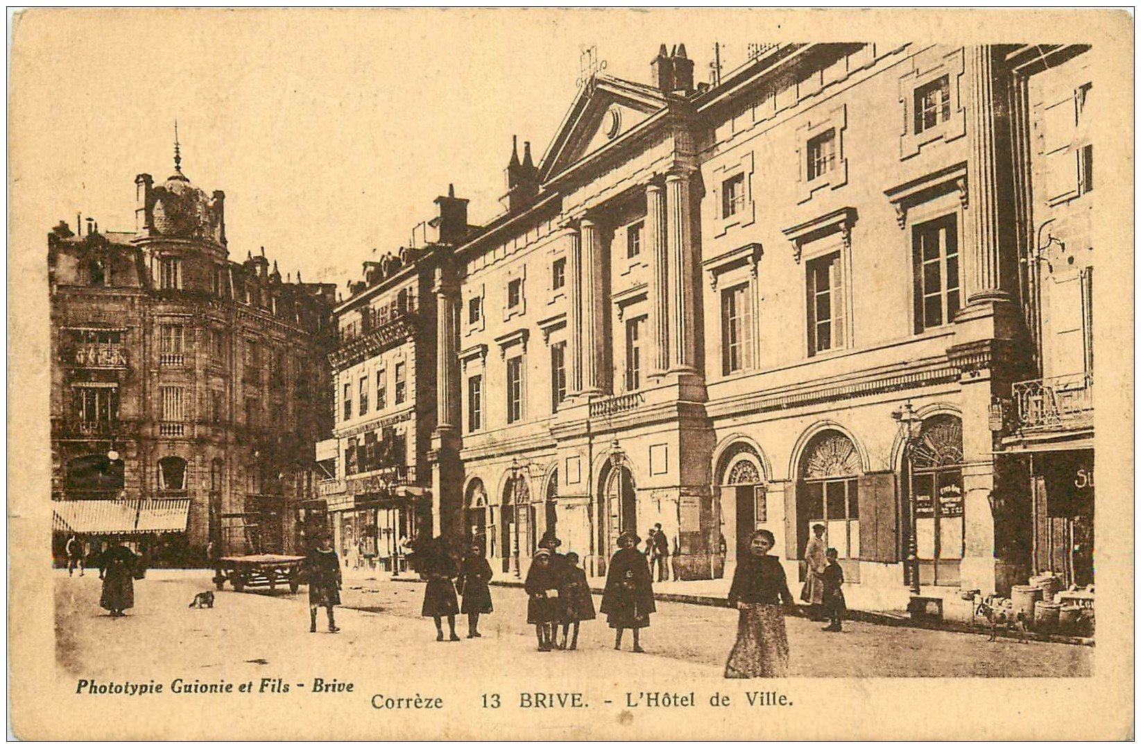 carte postale ancienne 19 BRIVE. Hôtel de Ville