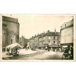 carte postale ancienne 19 BRIVE. Place Hôtel de Ville 1941. Carte Photo