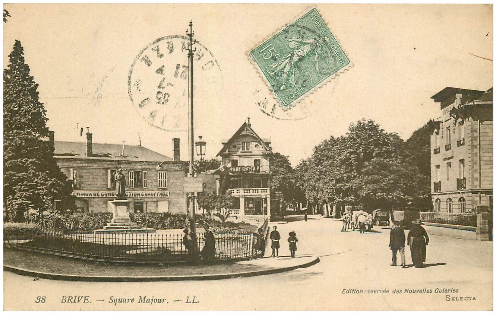 carte postale ancienne 19 BRIVE. Square Majour 1921