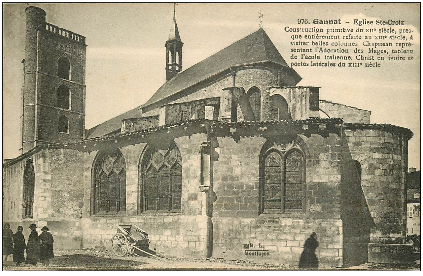 carte postale ancienne 03 GANNAT. Eglise Sainte-Croix animation