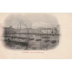 42 SAINT-ETIENNE. Revue Militaire Place Sadi-Carnot vers 1900