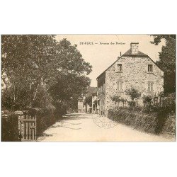 carte postale ancienne 19 SAINT-PAUL. Avenue des Rosiers 1931