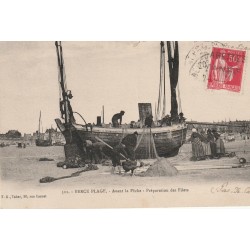62 BERCK PLAGE. Avant la Pêche préparation des Filets