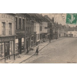 62 LILLERS. Librairie et Pâtisserie sur la Place 1913