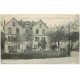 carte postale ancienne 19 TREIGNAC. Ecole des Filles Place de la République 1915 et Hôtel