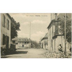 carte postale ancienne 19 TROCHE. Un Ouvrier sur Grande-Rue 1905