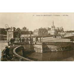 5 cpa 60 CHANTILLY. Château, Entrée, Galerie Cerfs, Cour Honneur, Chambre Prince, Façade