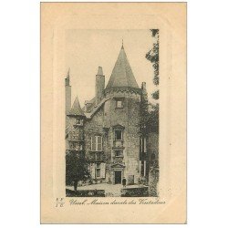 carte postale ancienne 19 USSEL. Maison ducale des Ventadour vers 1911