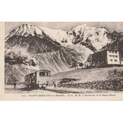 74 SAINT-GERVAIS-LES-BAINS. Le Train à crémaillère à Bellevue et le Mont Blanc
